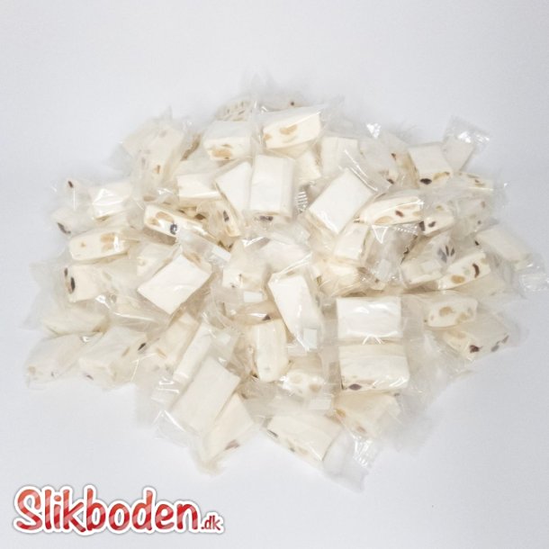 Fransk Nougat med peanuts & trrede frugter 1,5 kg ca 110 stk.